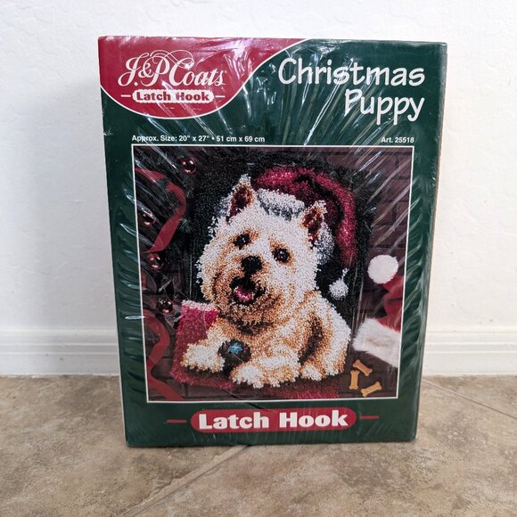J&P COATS Kit 1998 Latch Hook Christmas Puppy 20" x 27" 25518 READ - Picture 1 of 9